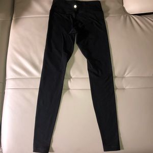 Lululemon Wunder Unders 28”